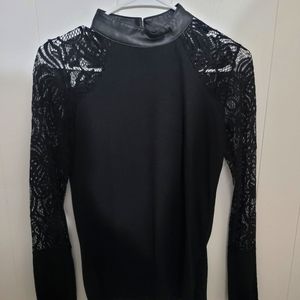 Black top size small